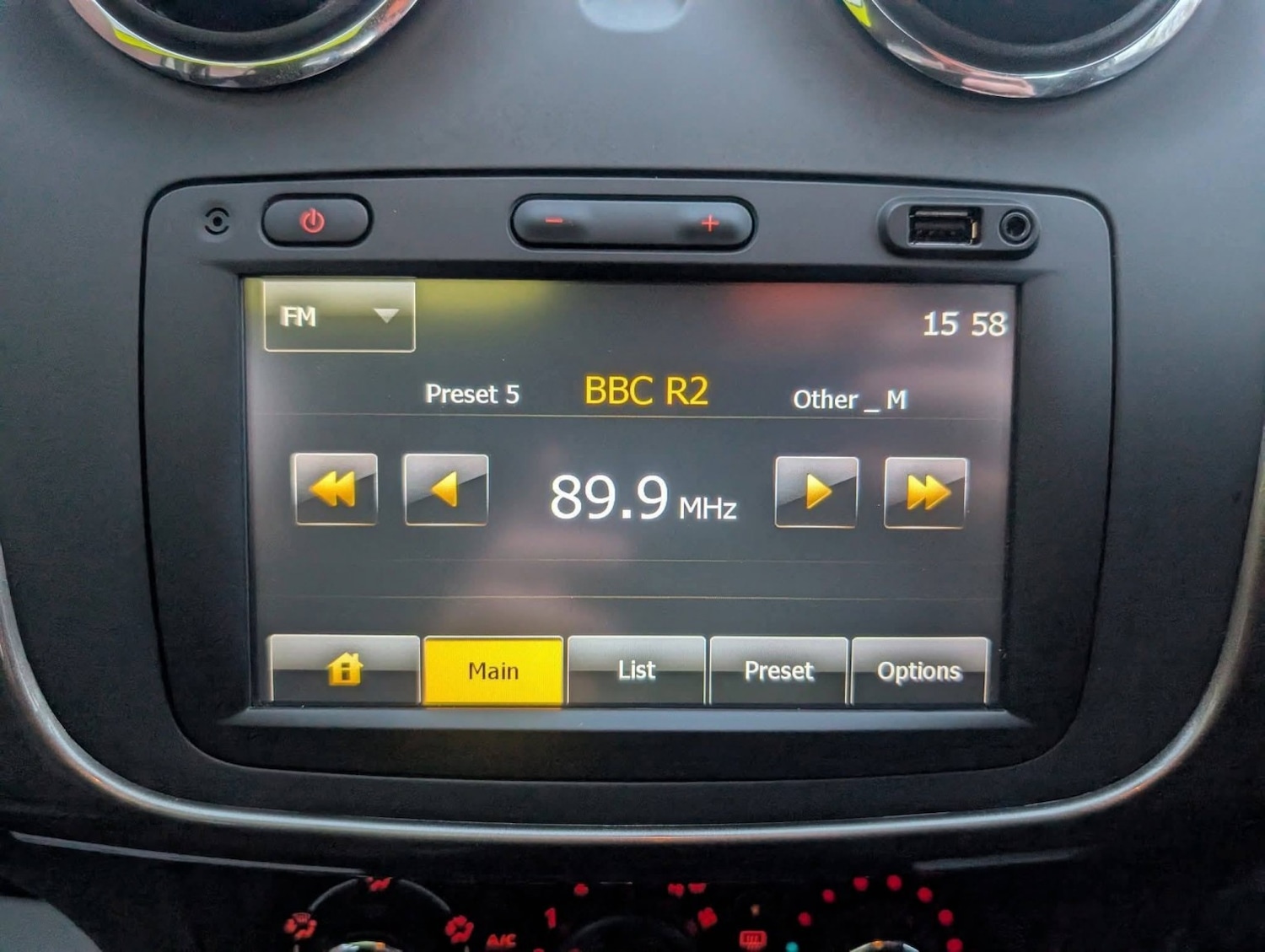 Used Dacia Sandero Stepway 2014 for sale - 77107658: Photo 29