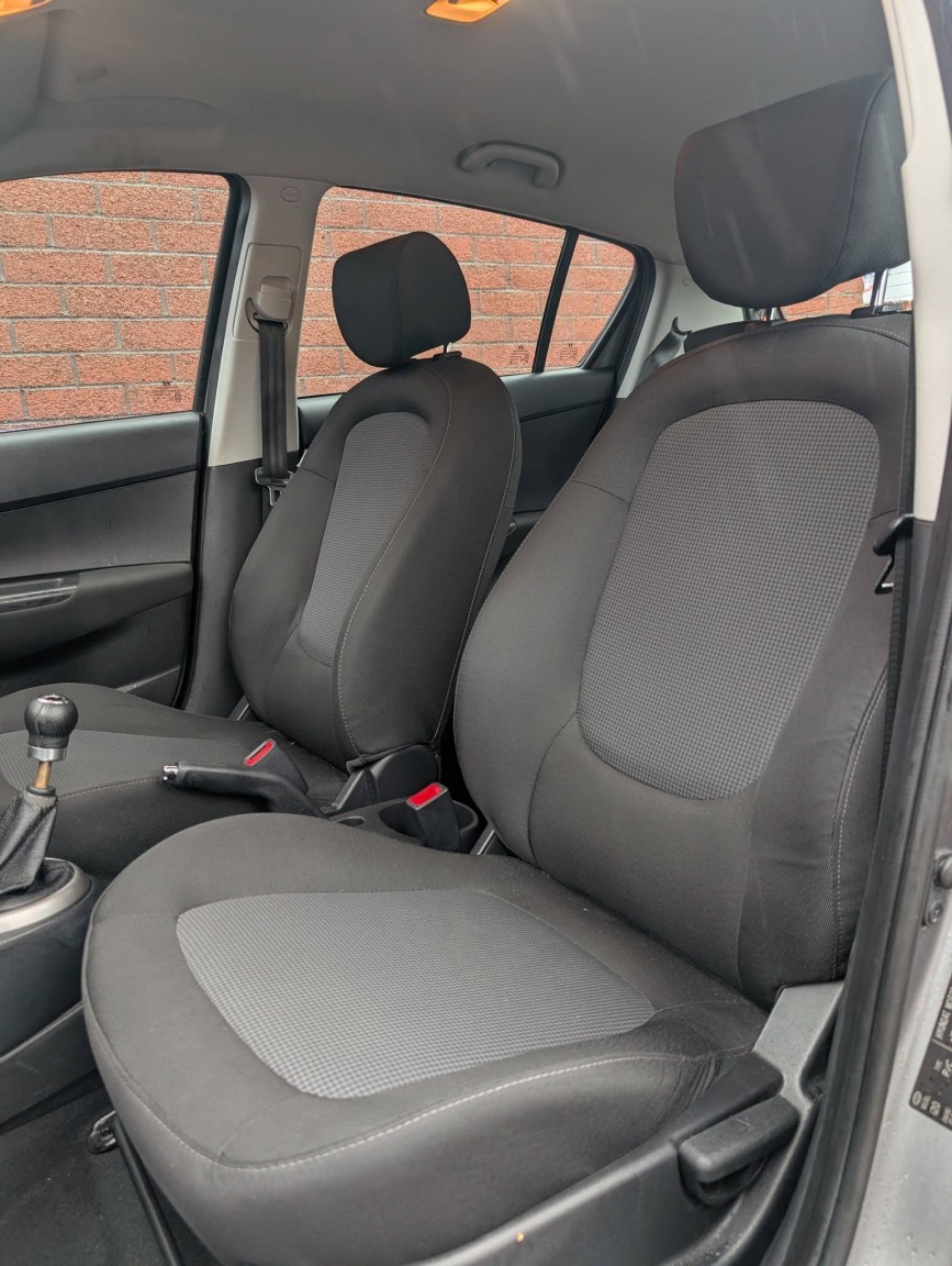 Used Hyundai i20 2012 for sale - 77303660: Photo 13