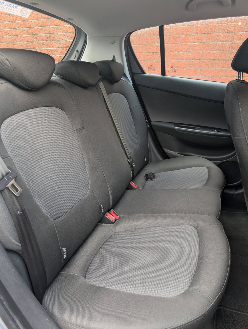 Used Hyundai i20 2012 for sale - 77303660: Photo 14