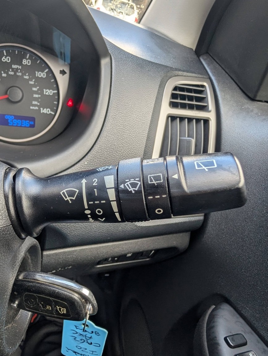 Used Hyundai i20 2012 for sale - 77303660: Photo 20