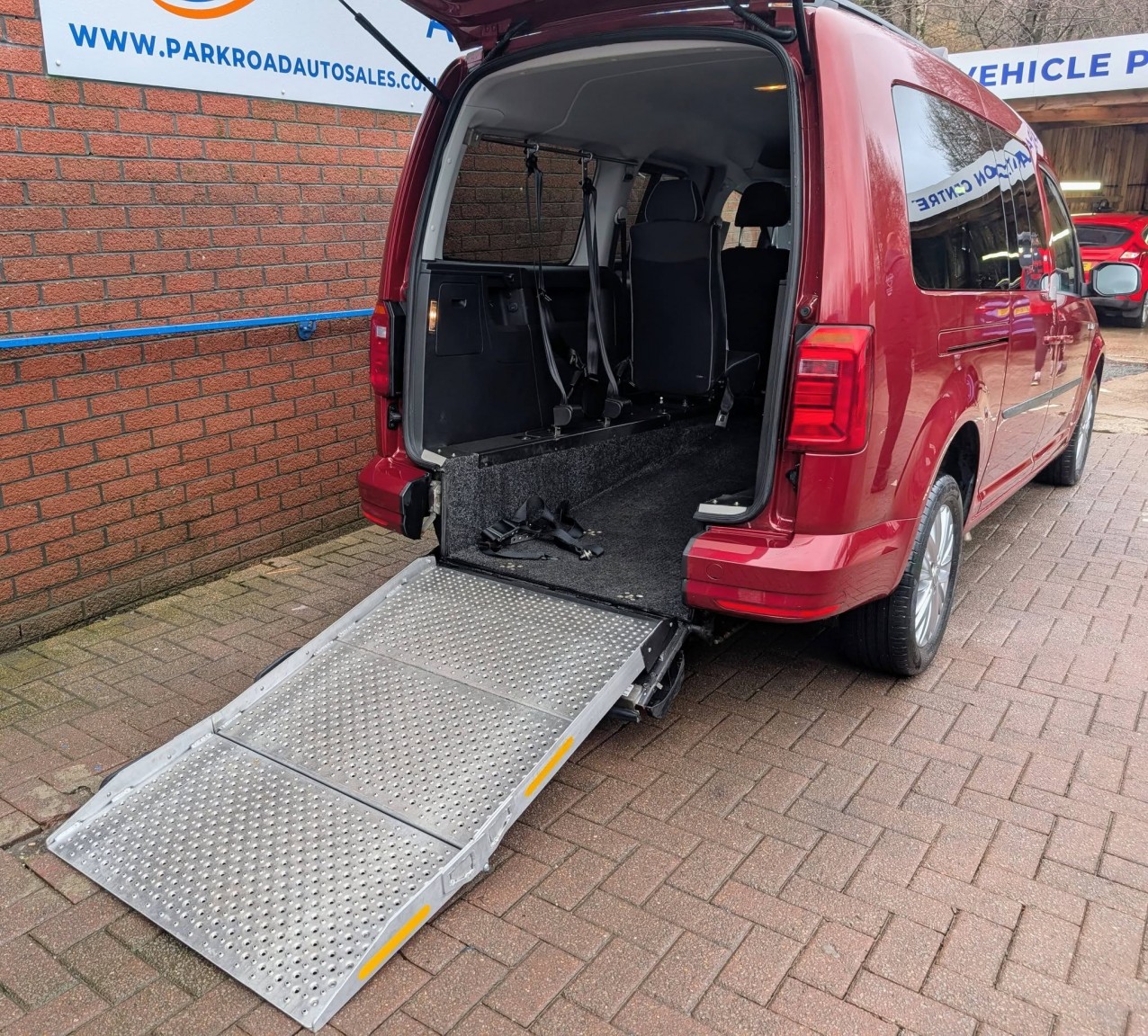 Used Volkswagen Caddy Maxi Life 2018 for sale - 77535972: Photo 16