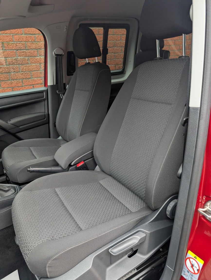 Used Volkswagen Caddy Maxi Life 2018 for sale - 77535972: Photo 18