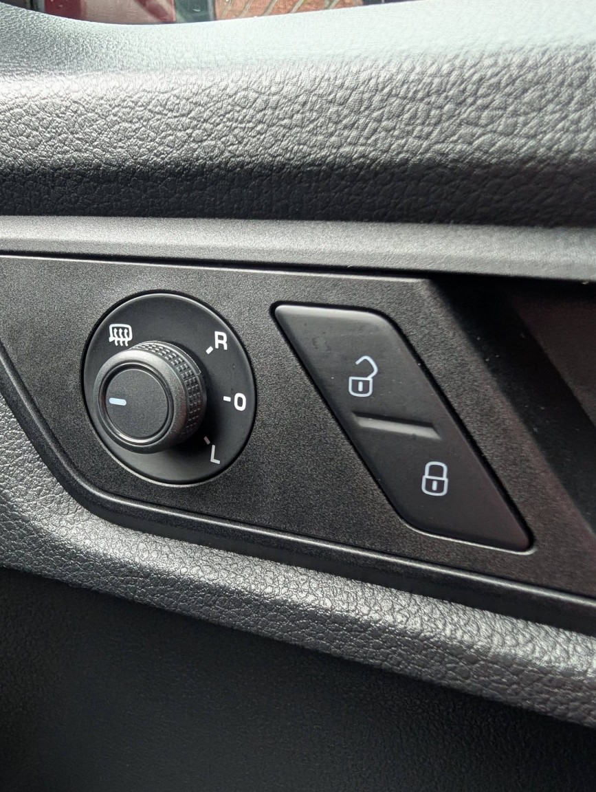 Used Volkswagen Caddy Maxi Life 2018 for sale - 77535972: Photo 38