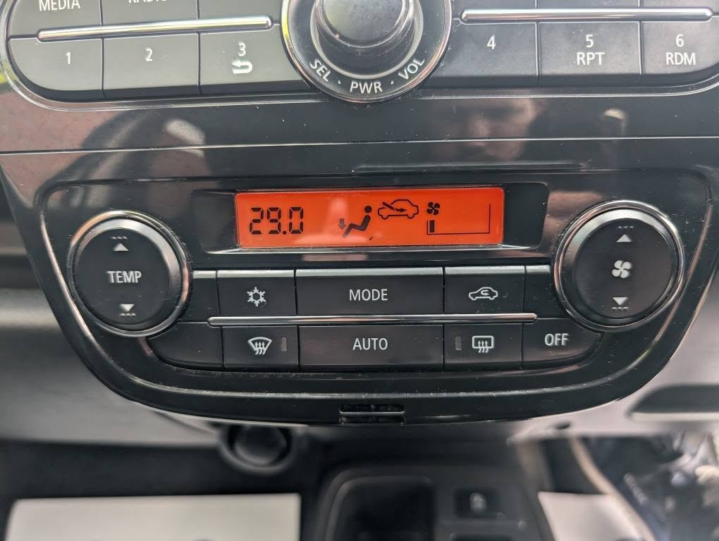 Used Mitsubishi Mirage 2017 for sale - 76178980: Photo 28