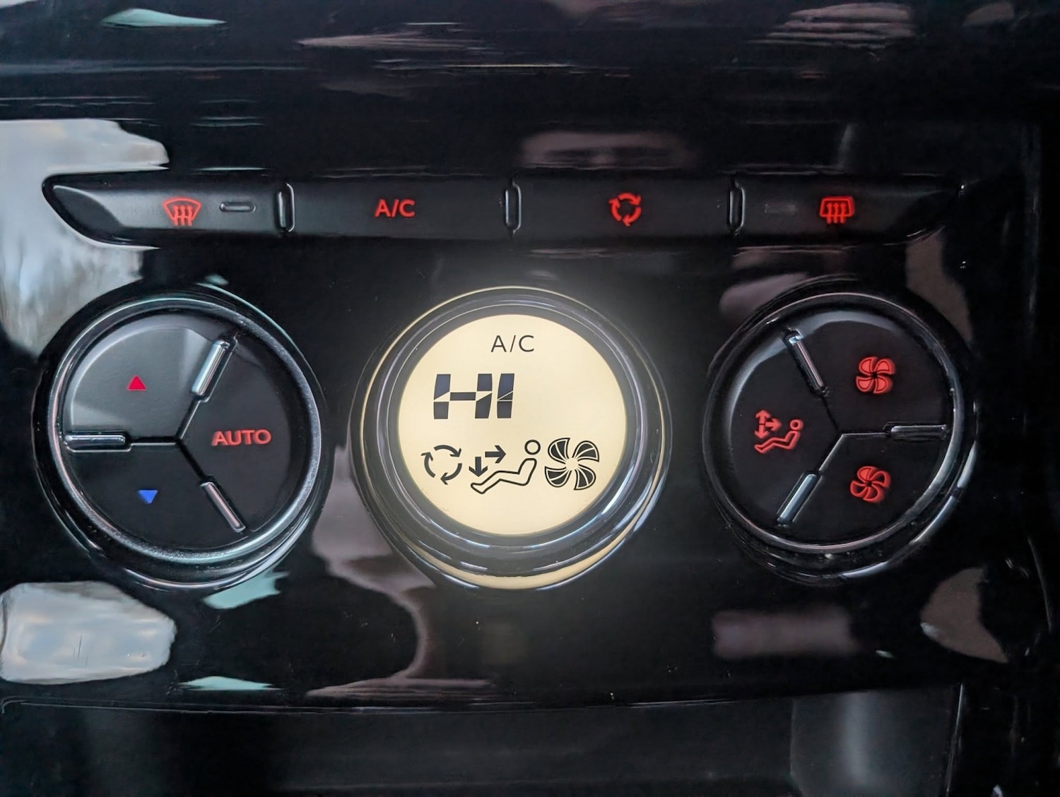 Used DS Automobiles DS 3 2016 for sale - 76741368: Photo 36