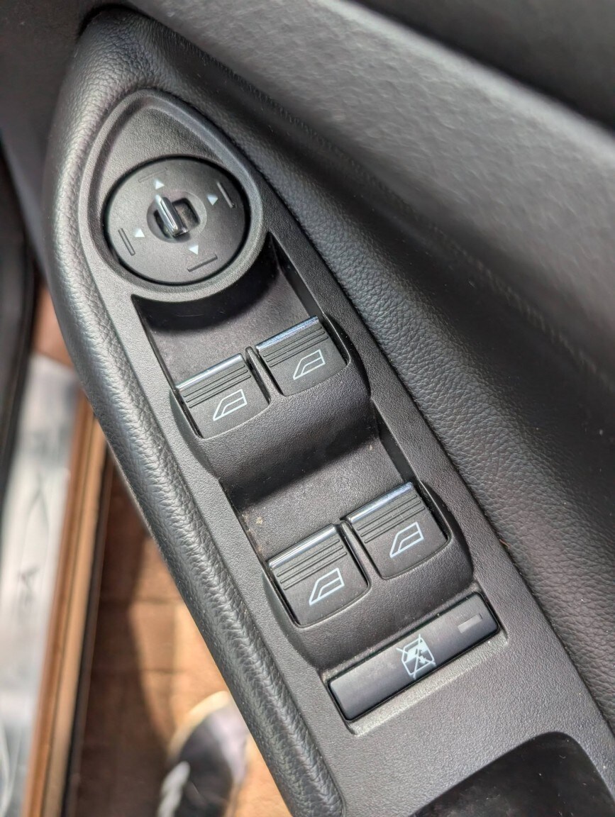 Used Ford Kuga 2016 for sale - 77881093: Photo 21