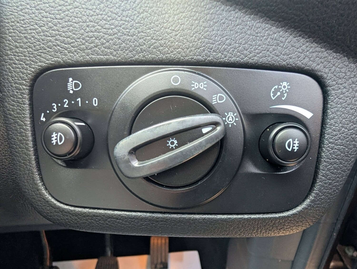 Used Ford Kuga 2016 for sale - 77881093: Photo 23