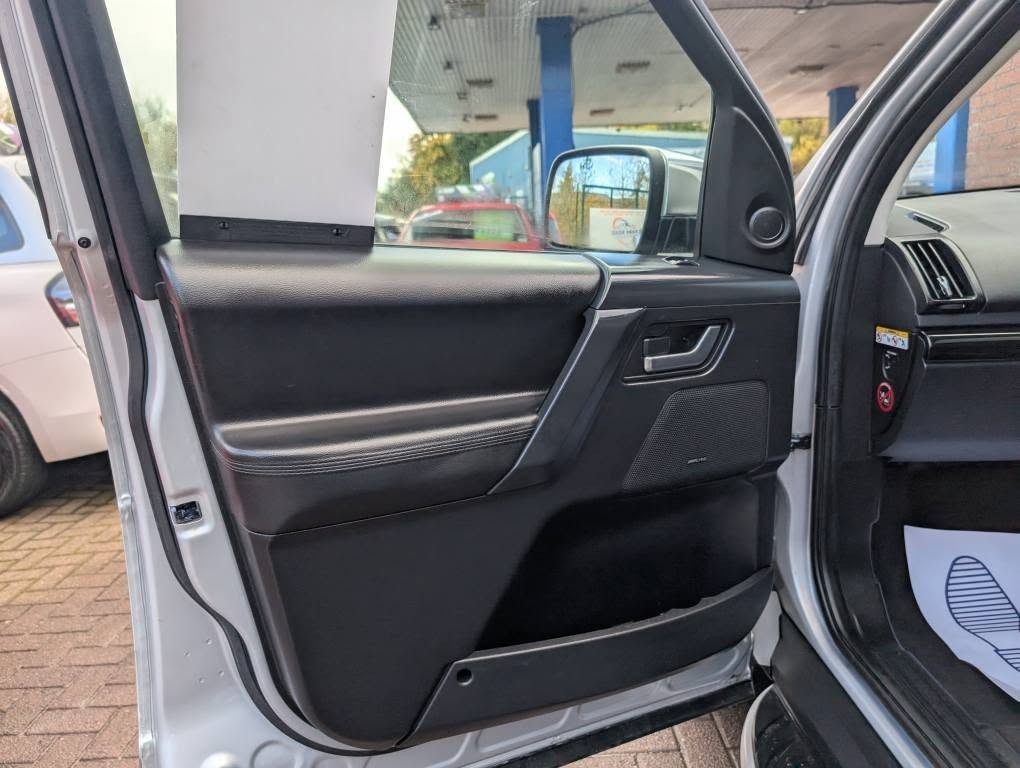 Used Land Rover Freelander 2 2012 for sale - 76769550: Photo 34