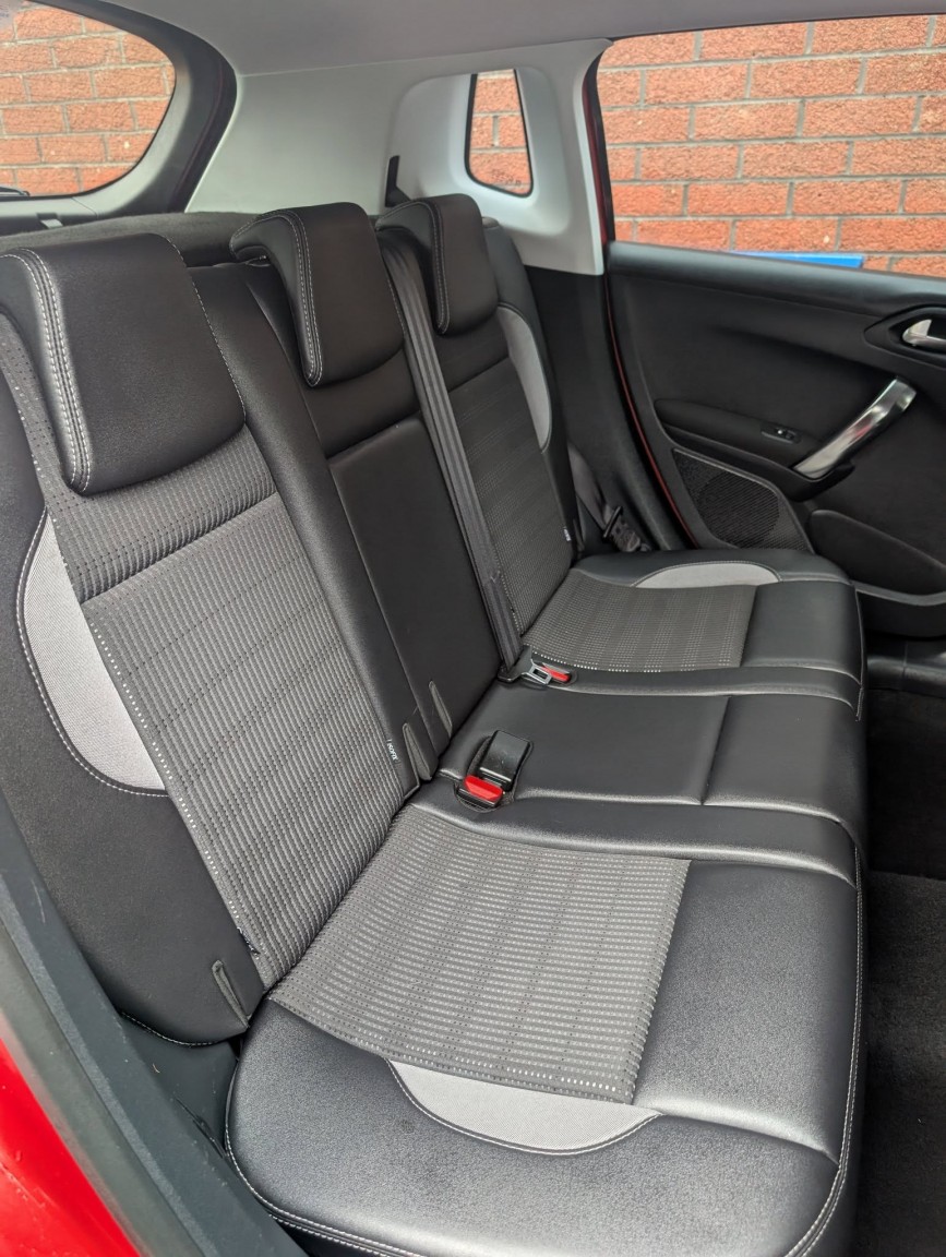 Used Peugeot 2008 2015 for sale - 76821567: Photo 19