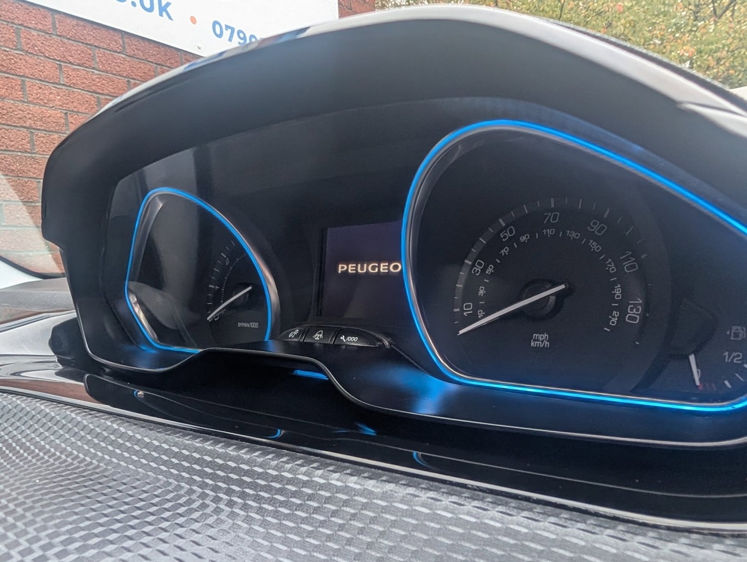 Used Peugeot 2008 2015 for sale - 76821567: Photo 40