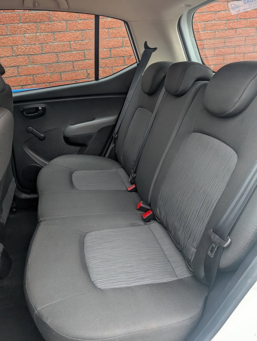 Used Hyundai i10 2012 for sale - 76547828: Photo 13