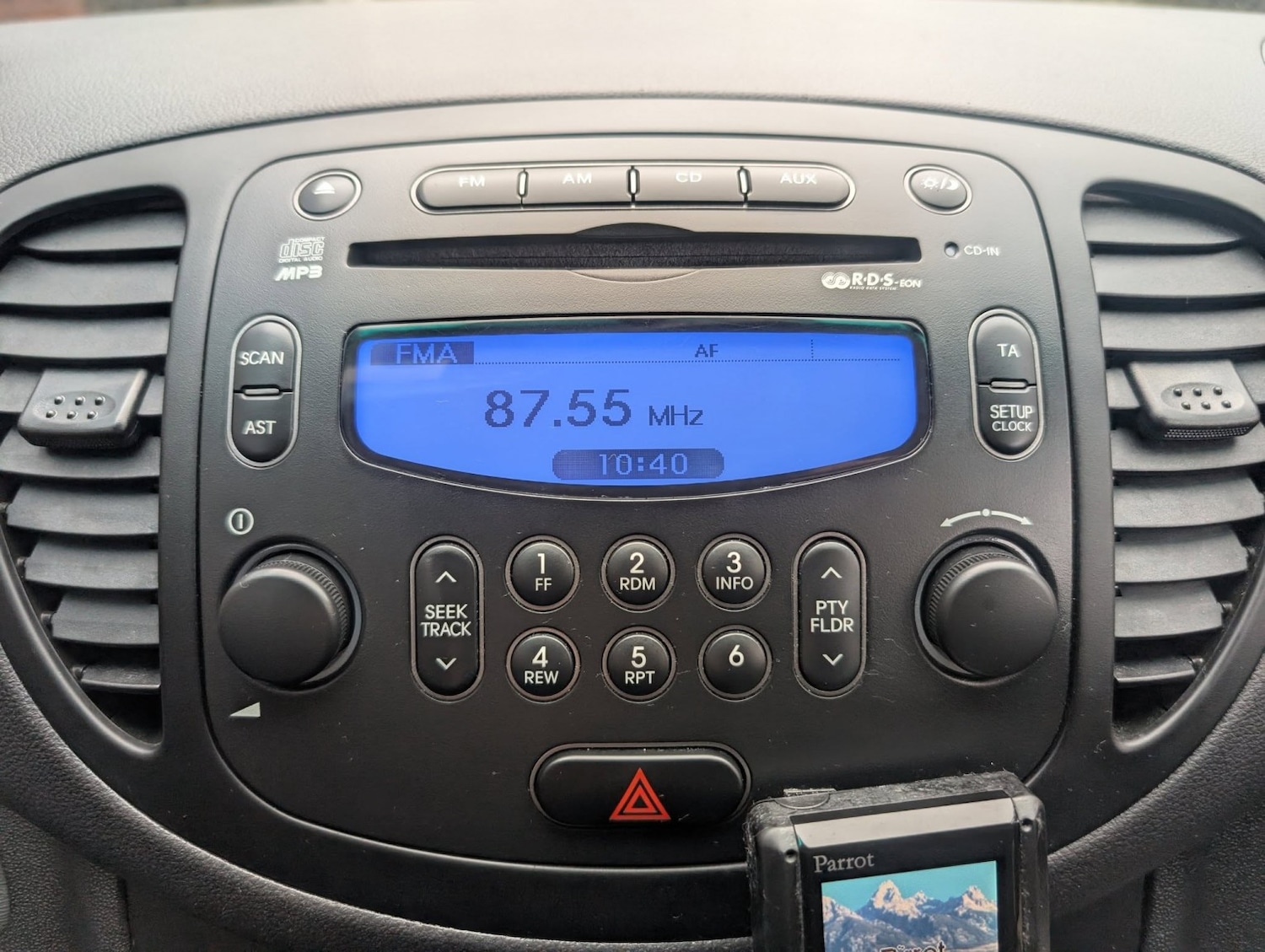 Used Hyundai i10 2012 for sale - 76547828: Photo 18