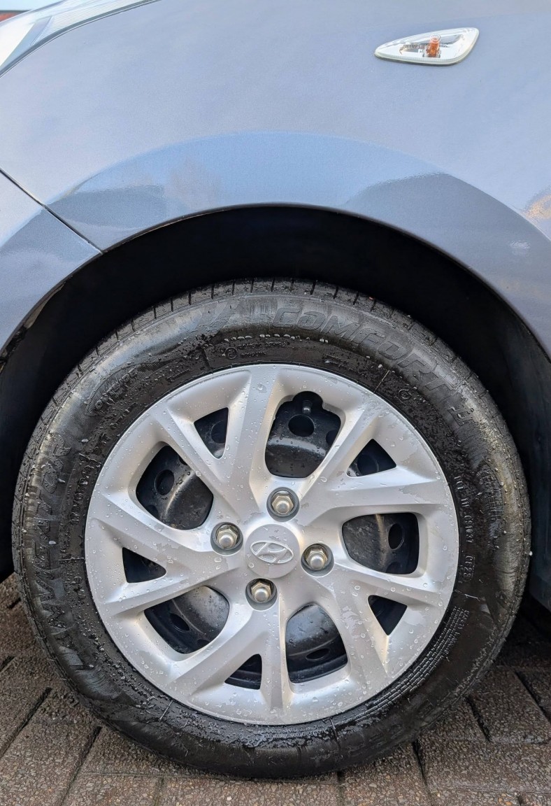 Used Hyundai i10 2017 for sale - 76963371: Photo 11