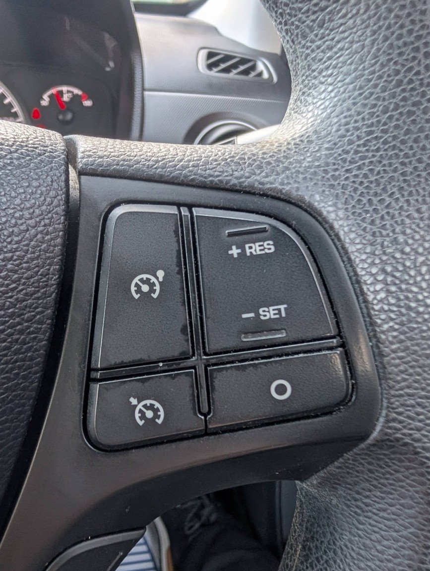 Used Hyundai i10 2017 for sale - 76963371: Photo 21