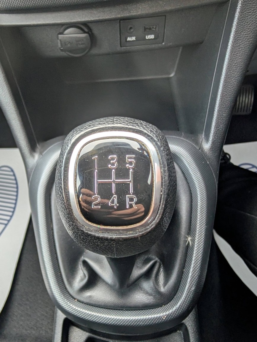 Used Hyundai i10 2017 for sale - 76963371: Photo 26