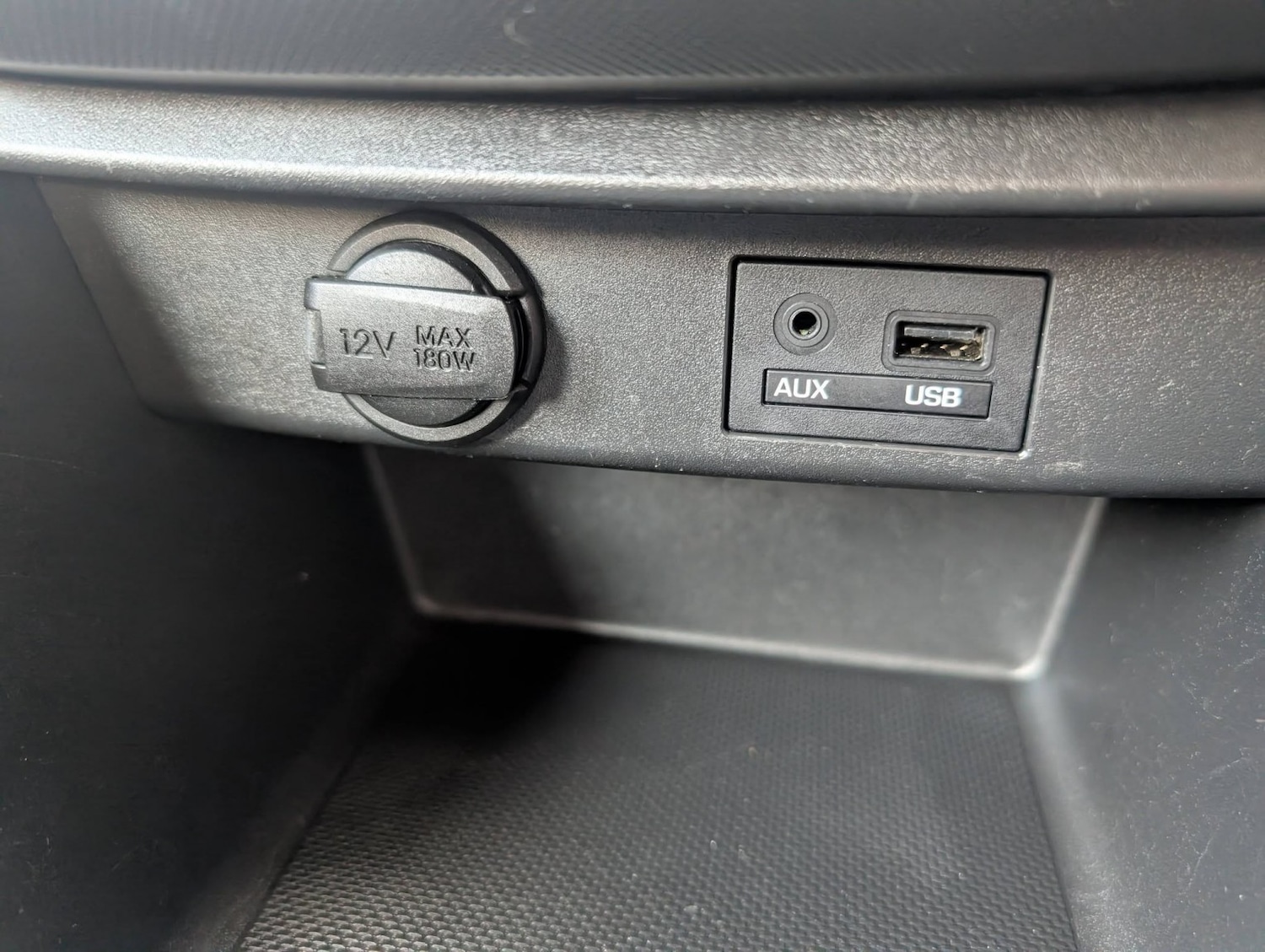 Used Hyundai i10 2017 for sale - 76963371: Photo 28