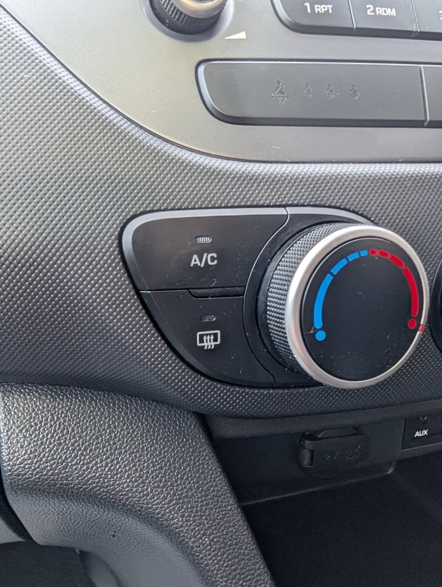 Used Hyundai i10 2017 for sale - 76963371: Photo 29