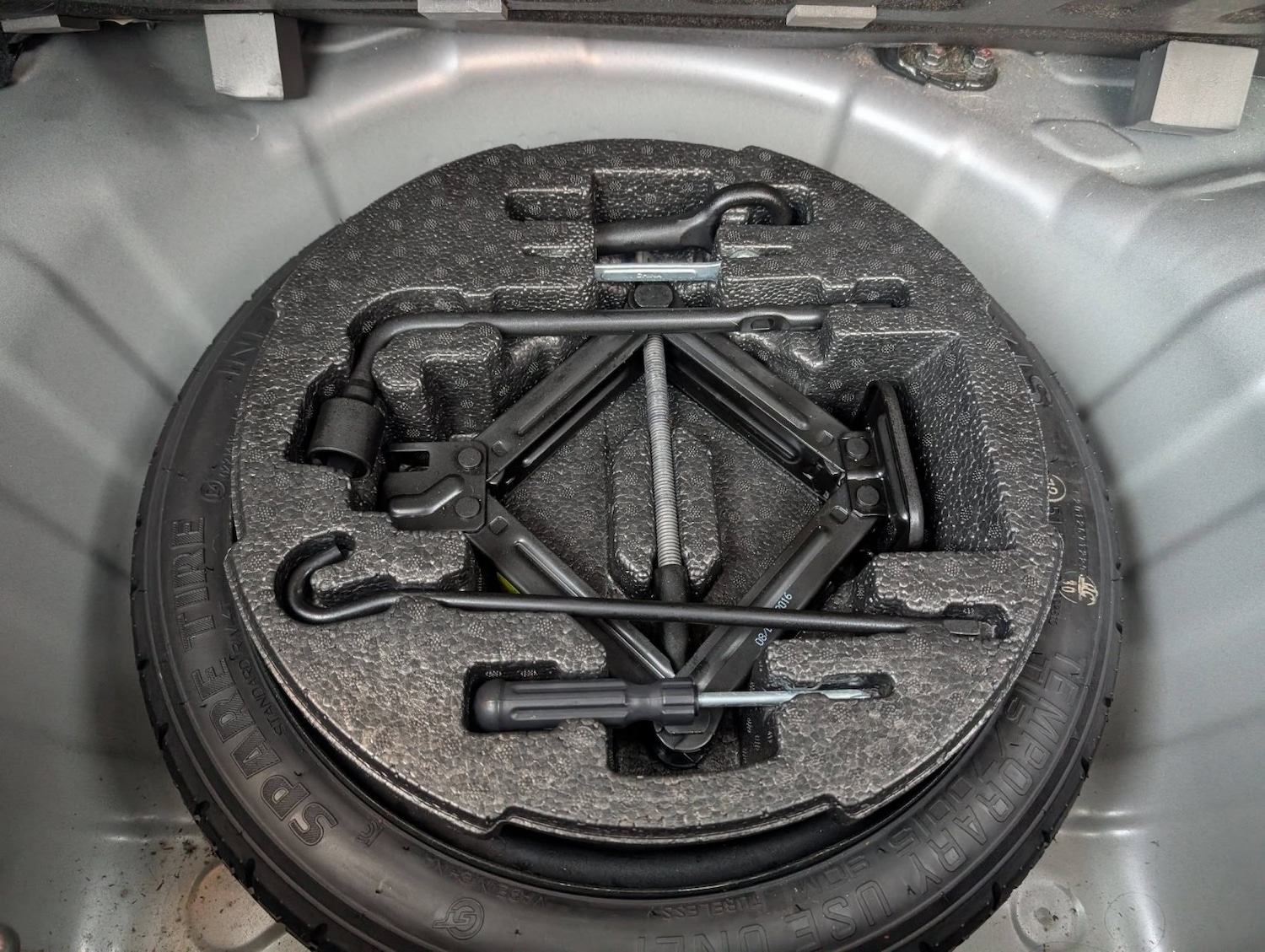 Used Hyundai i10 2017 for sale - 76963371: Photo 32