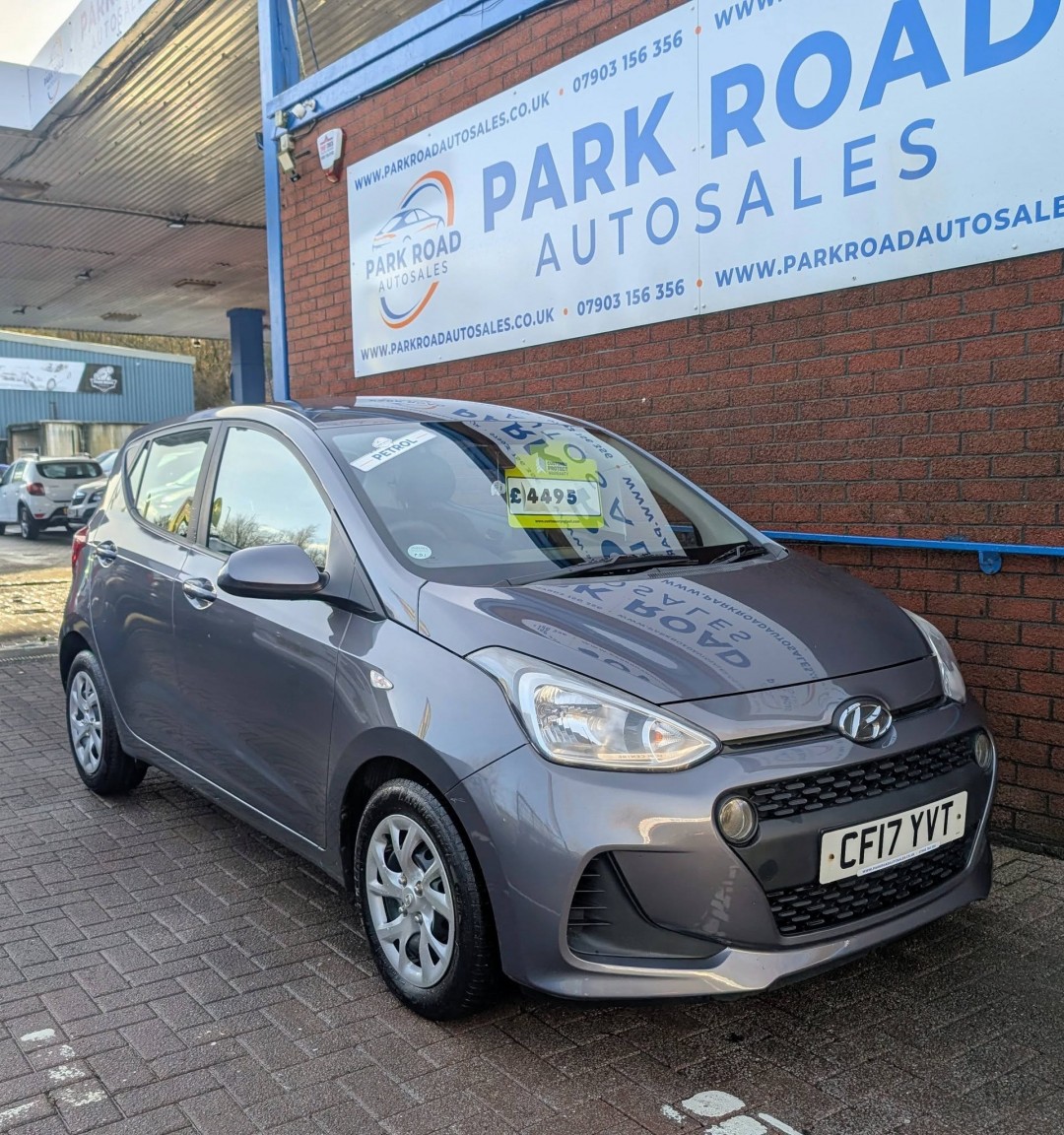 Used Hyundai i10 2017 for sale - 76963371: Photo 4