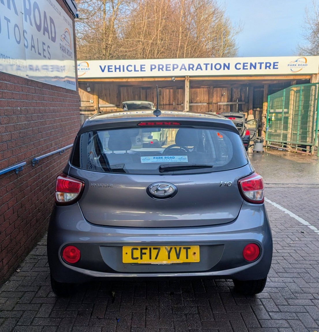 Used Hyundai i10 2017 for sale - 76963371: Photo 8