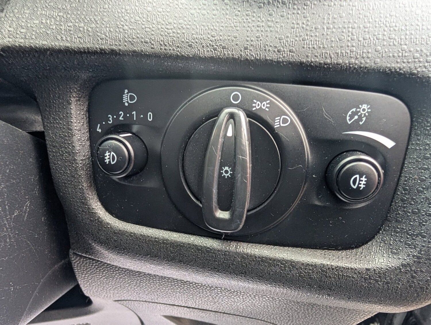 Used Ford Fiesta 2017 for sale - 76186797: Photo 24