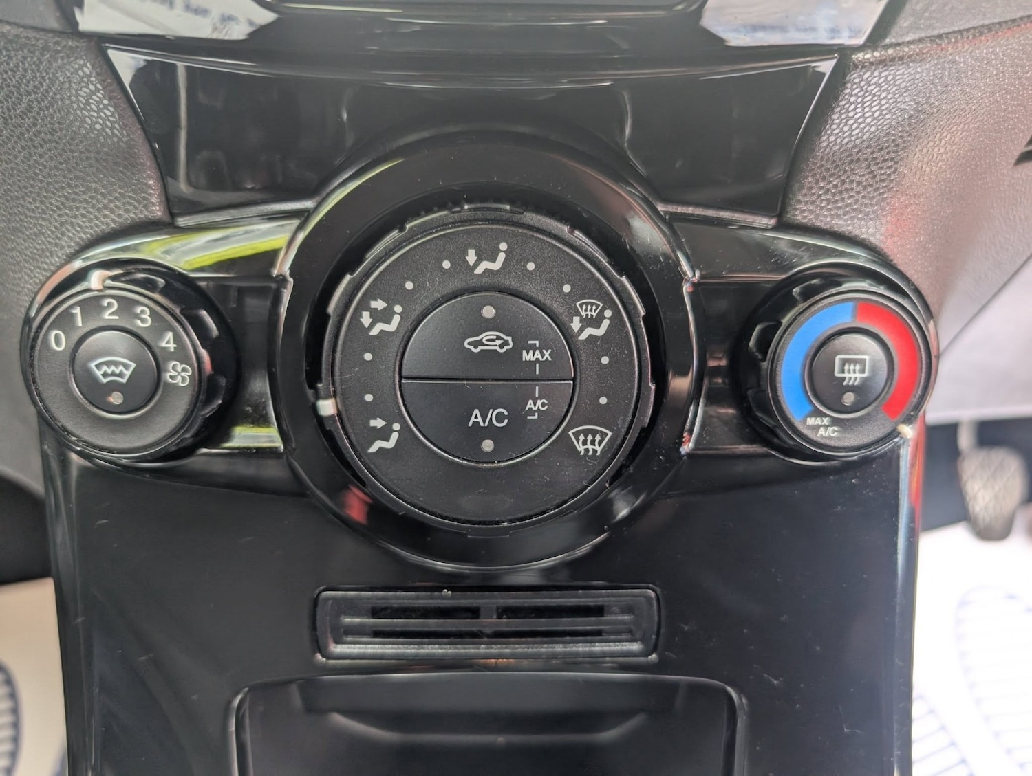 Used Ford Fiesta 2017 for sale - 76186797: Photo 27