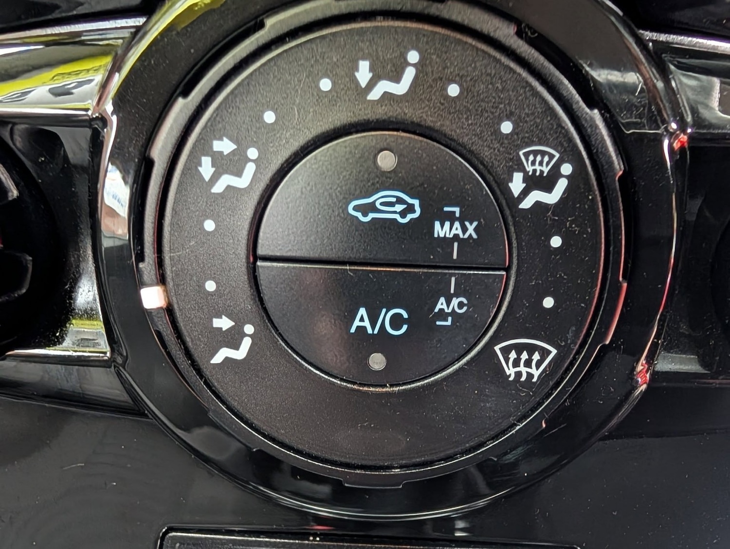 Used Ford Fiesta 2017 for sale - 76186797: Photo 28