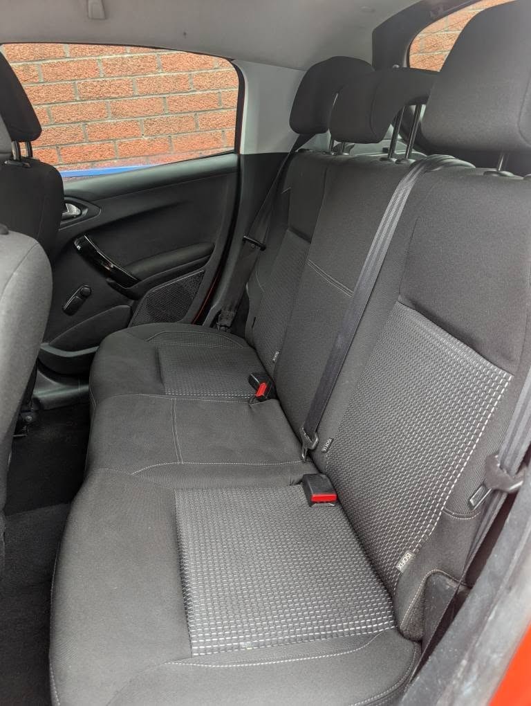 Used Peugeot 208 2018 for sale - 76149242: Photo 19