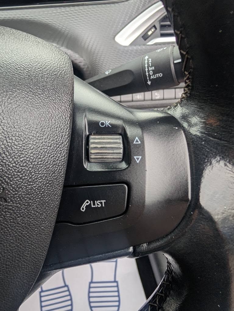 Used Peugeot 208 2018 for sale - 76149242: Photo 24