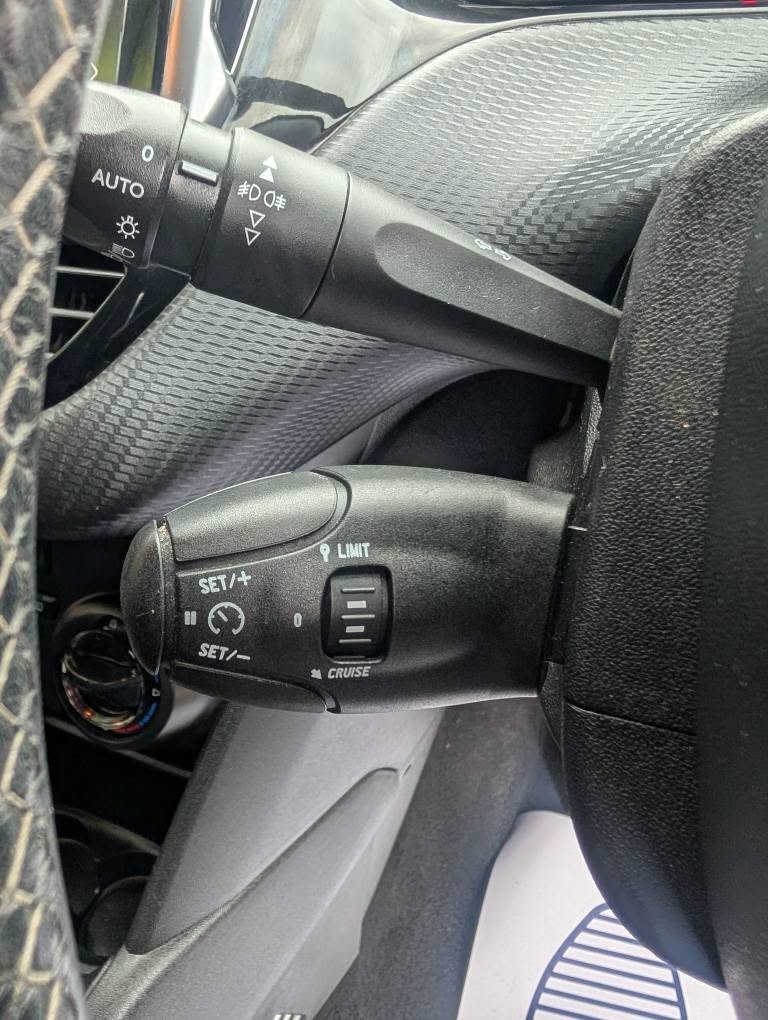 Used Peugeot 208 2018 for sale - 76149242: Photo 26