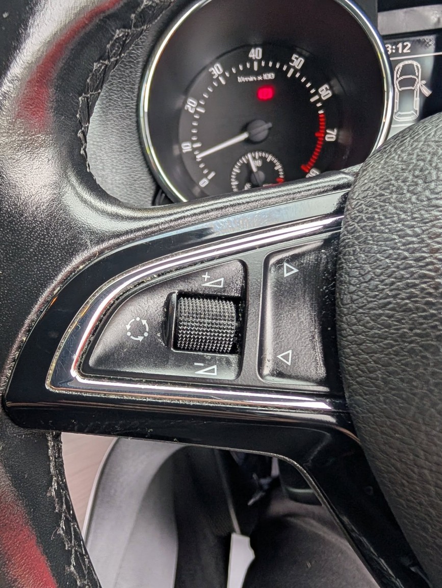 Used Skoda Yeti 2015 for sale - 76358194: Photo 27