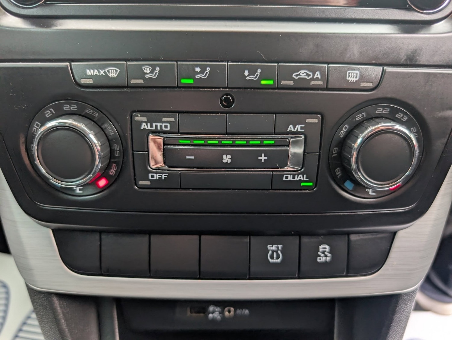 Used Skoda Yeti 2015 for sale - 76358194: Photo 33
