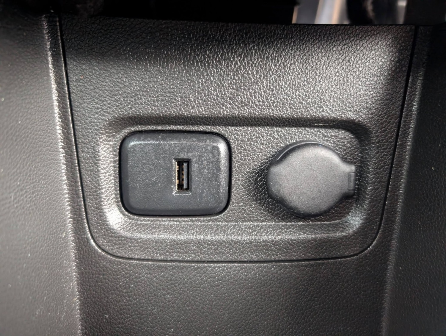 Used Vauxhall Viva 2017 for sale - 77423458: Photo 29