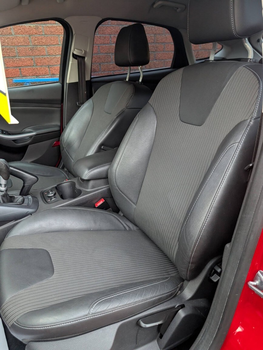 Used Ford Focus 2013 for sale - 77610055: Photo 18