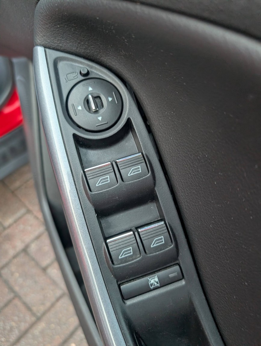 Used Ford Focus 2013 for sale - 77610055: Photo 23