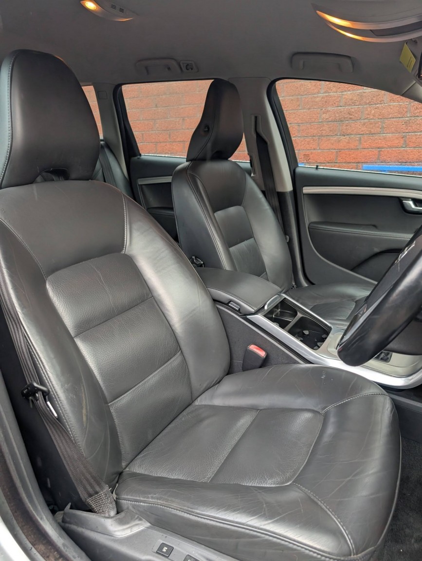 Used Volvo V70 2013 for sale - 77303628: Photo 15