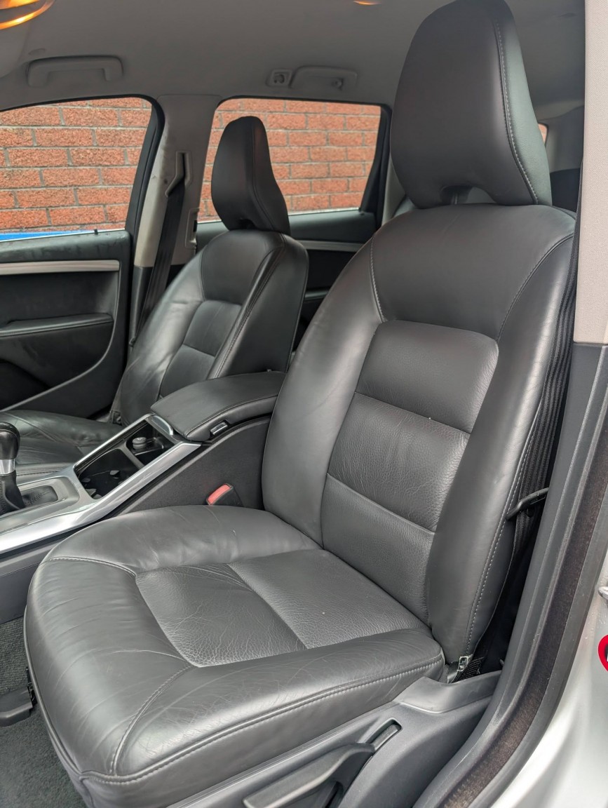 Used Volvo V70 2013 for sale - 77303628: Photo 16