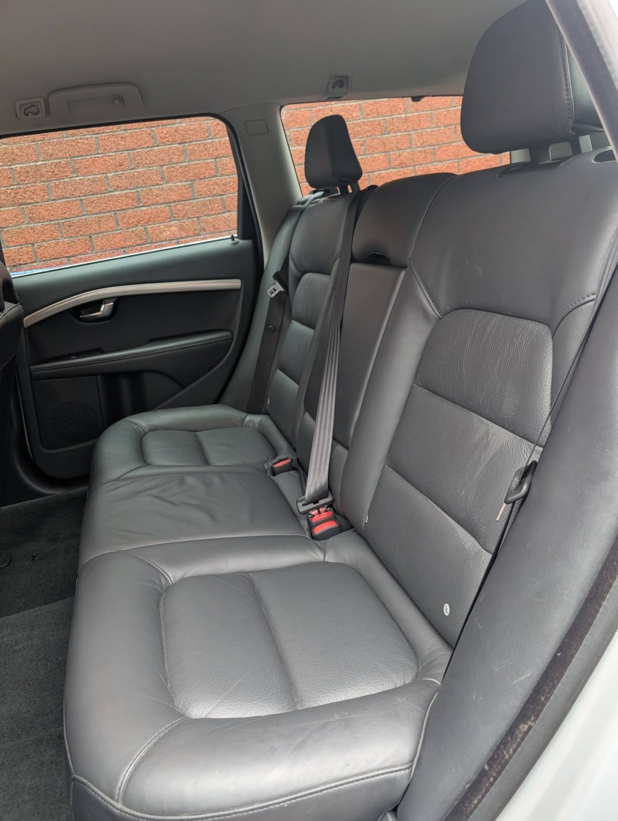 Used Volvo V70 2013 for sale - 77303628: Photo 17