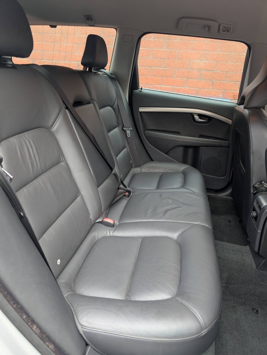 Used Volvo V70 2013 for sale - 77303628: Photo 18