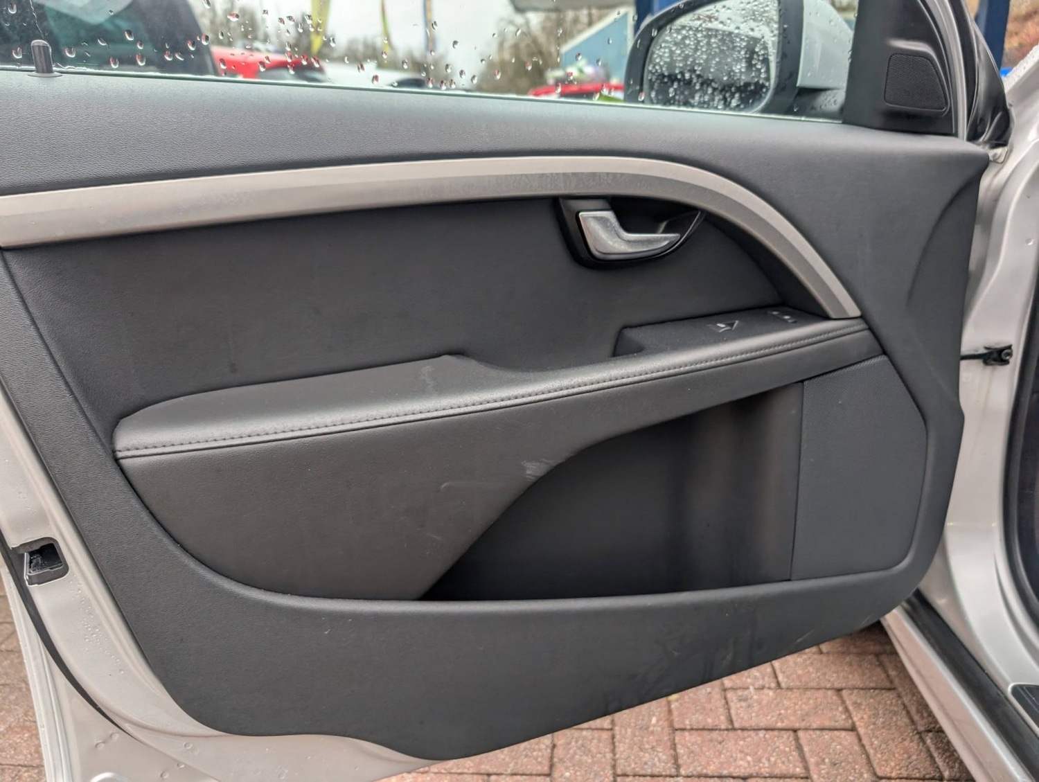 Used Volvo V70 2013 for sale - 77303628: Photo 22