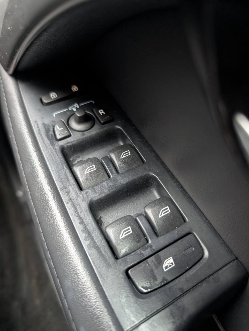 Used Volvo V70 2013 for sale - 77303628: Photo 23