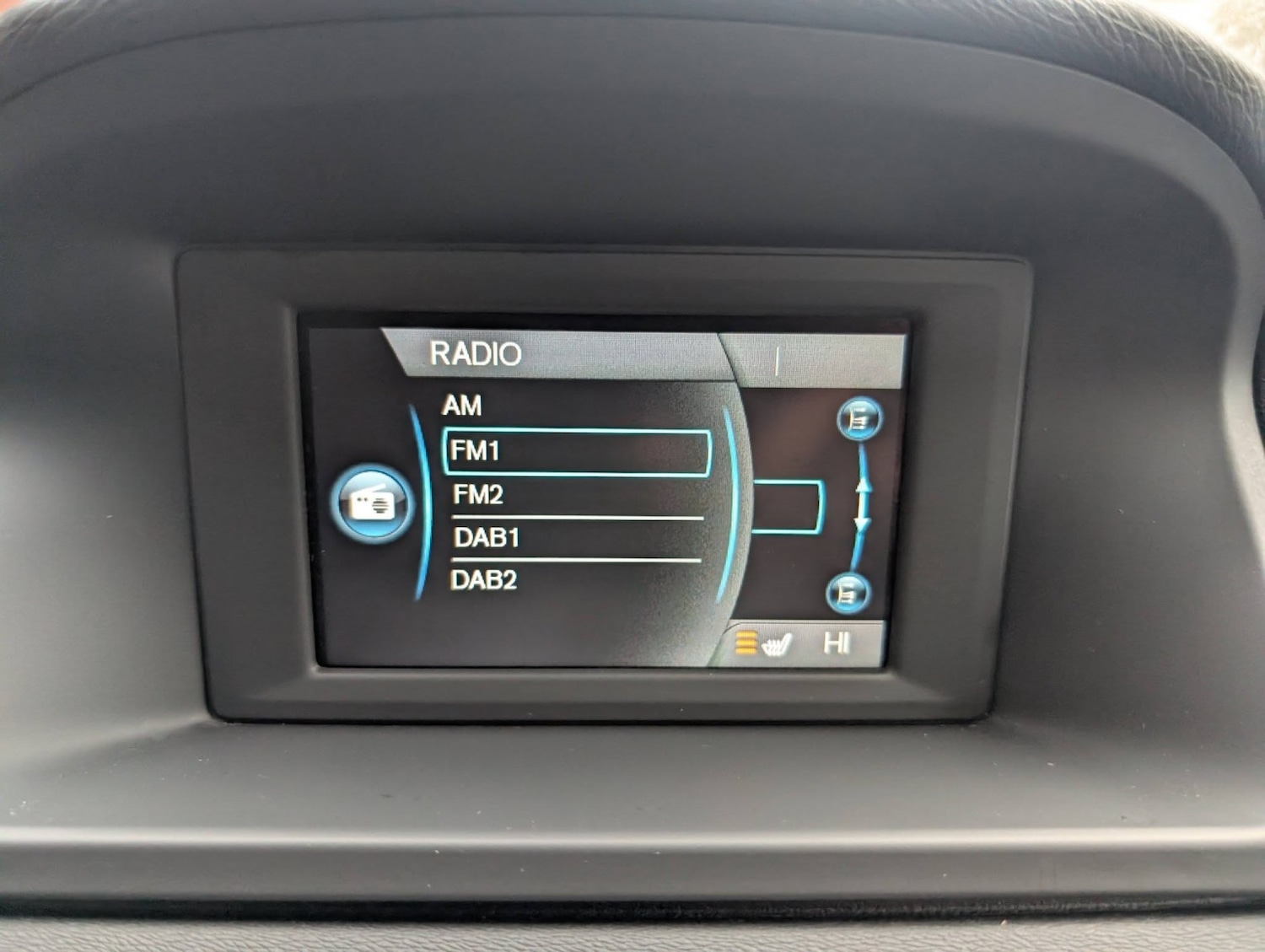 Used Volvo V70 2013 for sale - 77303628: Photo 31