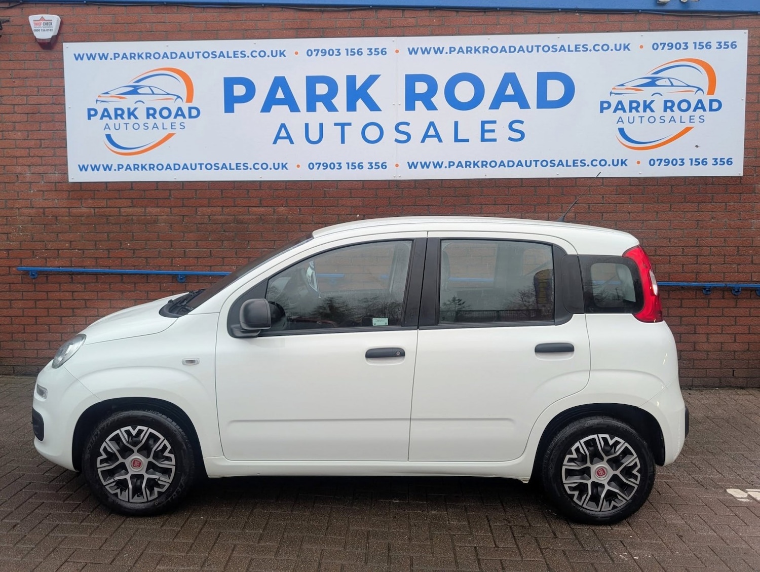 Used Fiat Panda 2015 for sale - 76547833: Photo 8