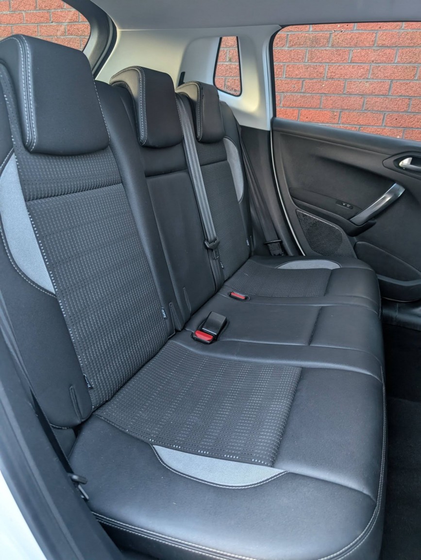 Used Peugeot 2008 2014 for sale - 77008068: Photo 20