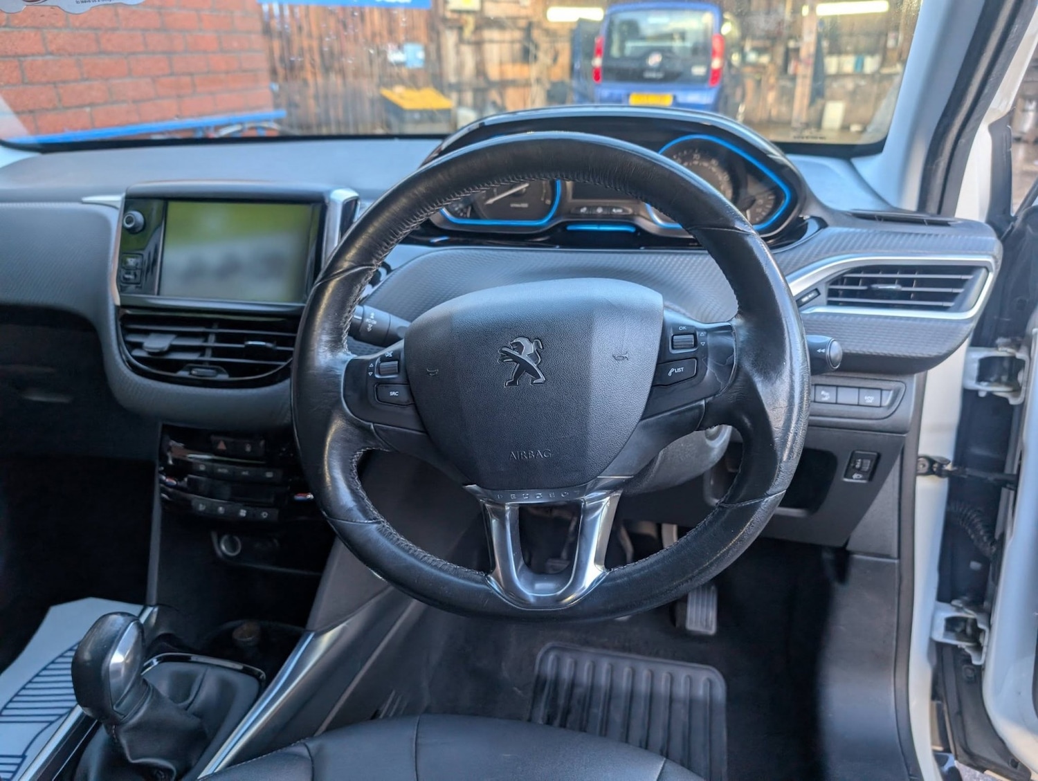 Used Peugeot 2008 2014 for sale - 77008068: Photo 25