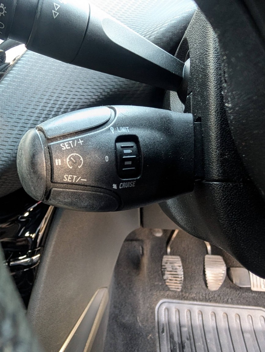 Used Peugeot 2008 2014 for sale - 77008068: Photo 28