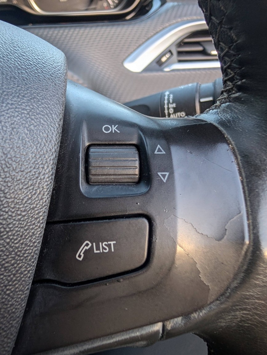 Used Peugeot 2008 2014 for sale - 77008068: Photo 35