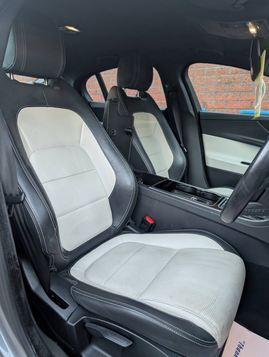 Used Jaguar XE 2016 for sale - 77083310: Photo 20