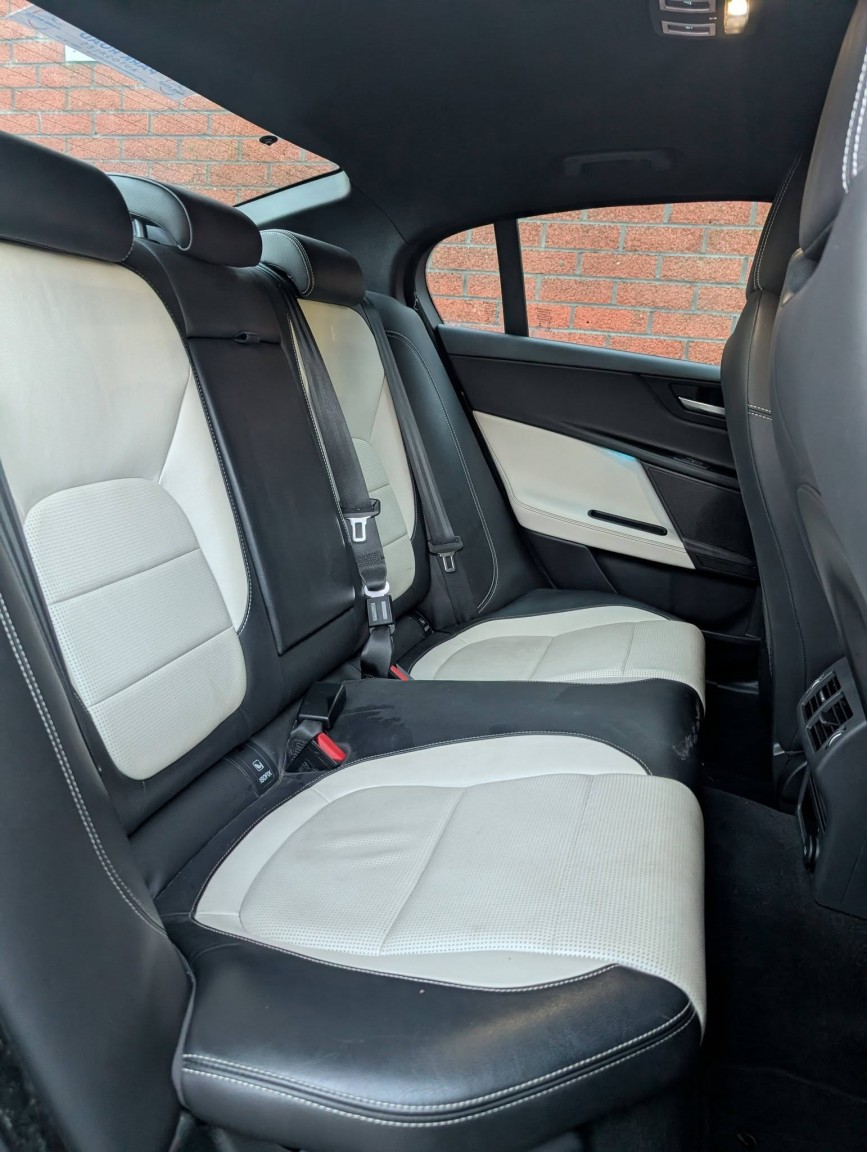 Used Jaguar XE 2016 for sale - 77083310: Photo 23