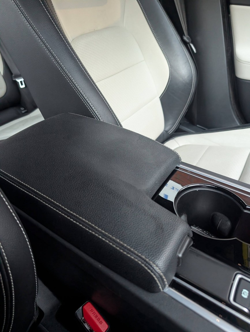 Used Jaguar XE 2016 for sale - 77083310: Photo 34